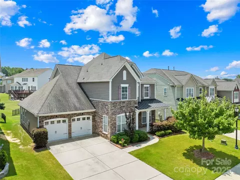 586 Brookhaven Dr, Fort Mill, SC 29708 photo 2