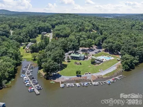 130 Jubal Reeves Cir, Mount Gilead, NC 27306
