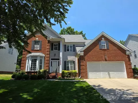 10607 Old Bridge Ln, Charlotte, NC 28269