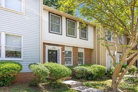 8266 Knights Bridge Rd, Charlotte, NC 28210