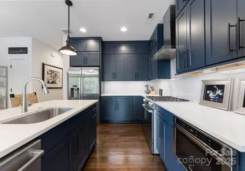 460 E 33rd St, Charlotte, NC 28205