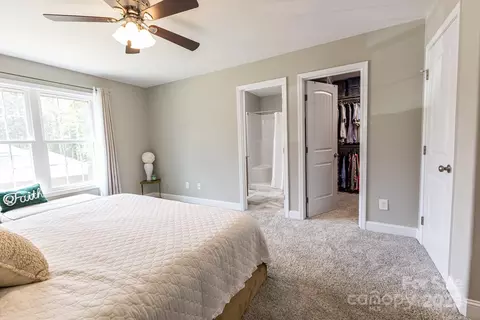 Bedroom - 1005 8th Sw Ave SW, Conover, NC 28613 photo 3 of 6