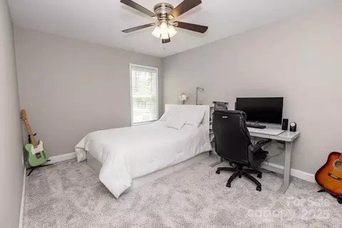 Bedroom - 1005 8th Sw Ave SW, Conover, NC 28613 photo 4 of 6