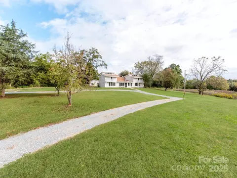 Exterior - 3607 Austin Rd, Monroe, NC 28112 photo 2 of 11