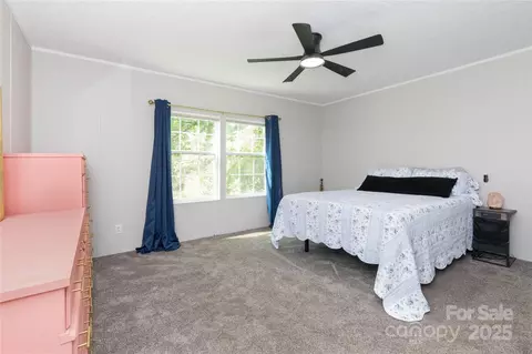 Bedroom - 25 Mountain View Rdg, Fairview, NC 28730 photo 1 of 3