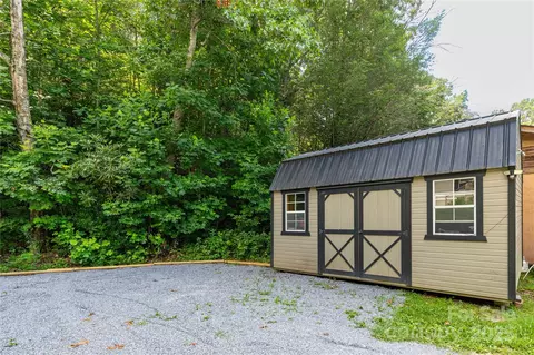 Exterior - 25 Mountain View Rdg, Fairview, NC 28730 photo 3 of 4
