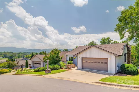 433 Kyfields Dr, Weaverville, NC 28787