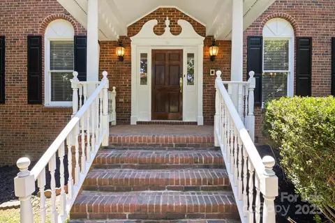 1134 Willow Oaks Trl, Matthews, NC 28104