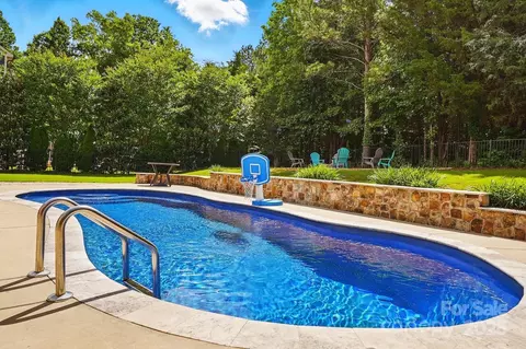 5105 Paisano Ln, Waxhaw, NC 28173