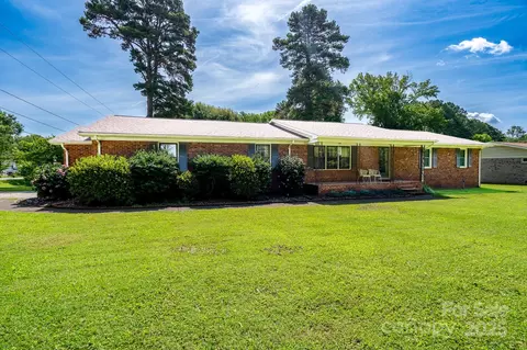 938 Kannapolis Pkwy, Concord, NC 28027