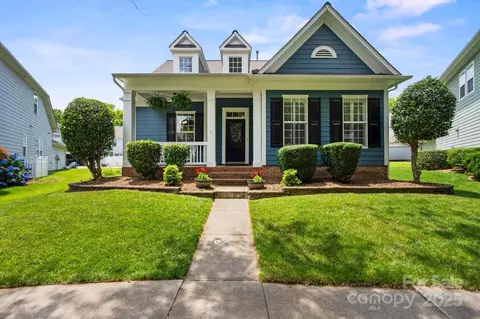 17711 N Shore Cir, Cornelius, NC 28031