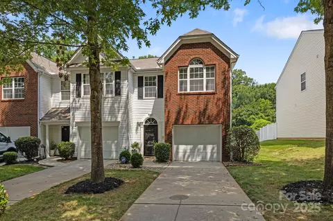 2137 Whispering Way, Charlotte, NC 28212