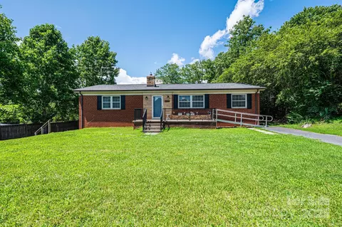 559 15th Se Ave SE, Hickory, NC 28602