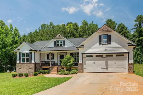 147 Hd Meadows Ln, Lexington, NC 27292