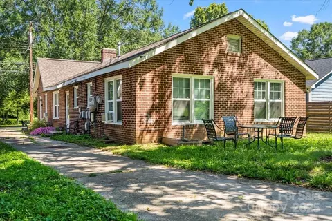 Exterior - 921 N Jackson St, Salisbury, NC 28144 photo 4 of 4