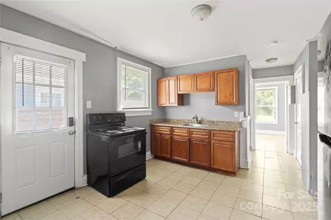 Other - 921 N Jackson St, Salisbury, NC 28144 photo 2 of 11