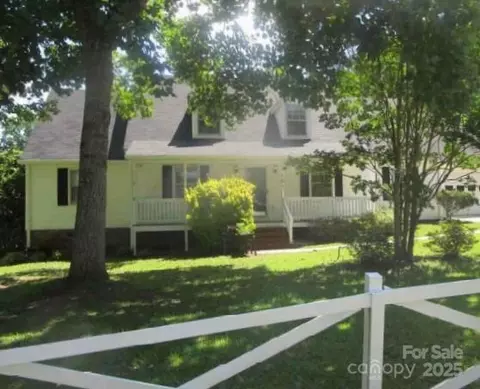 101 Hunstanton Dr, Winnsboro, SC 29180
