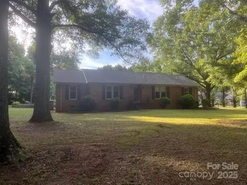 4050 Rollingwood Cir, Rock Hill, SC 29732