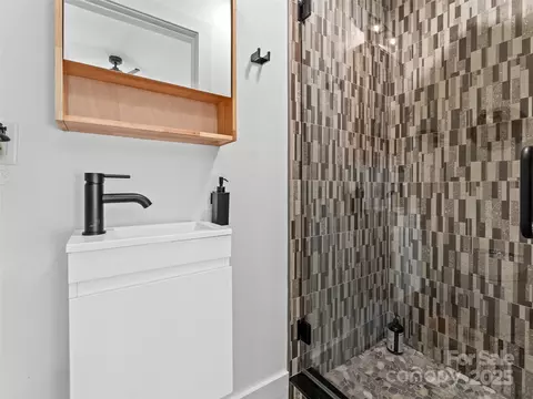 26 Carrick Ln, Brevard, NC 28712 photo 13