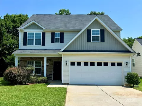 8320 Suttonview Dr, Charlotte, NC 28269