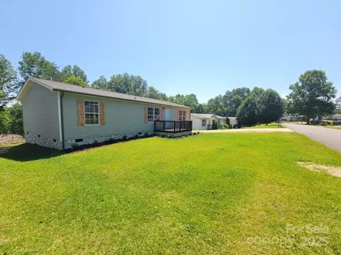 186 Harmony Dr, Nebo, NC 28761