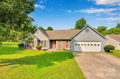 10109 Crayton Dr, Charlotte, NC 28269