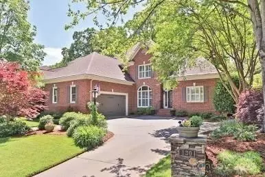 130 Sardis Mill Dr, Matthews, NC 28105