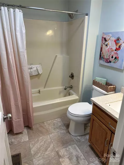Bath - 3210 Crow Rd, Monroe, NC 28112 photo 4 of 4