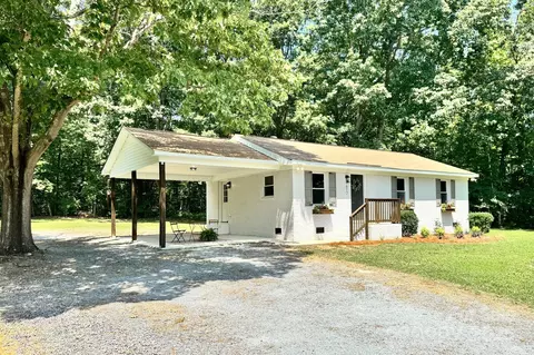 617 Rock Hill Church Rd, Matthews, NC 28104