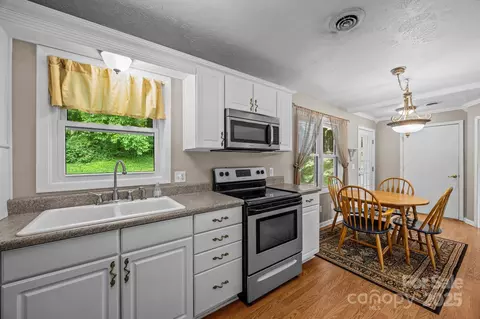 Kitchen - 64 Christopher Ln, Sylva, NC 28779 photo 3 of 3