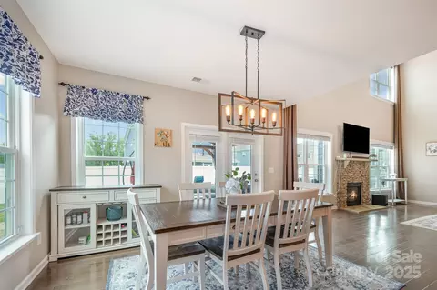 Dining - 2960 Haley Cir, Davidson, NC 28036 photo 1 of 2