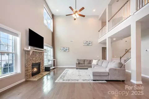 Living - 2960 Haley Cir, Davidson, NC 28036 photo 1 of 2