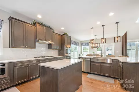 Kitchen - 2960 Haley Cir, Davidson, NC 28036 photo 2 of 4
