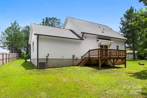 Exterior - 529 N Central Ave, Locust, NC 28097 photo 5 of 6