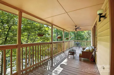 Exterior - 1119 Palmyra Dr, Tega Cay, SC 29708 photo 4 of 6