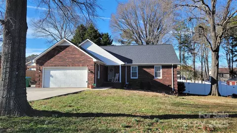 4476 Alexander Hill Ct, Harrisburg, NC 28075