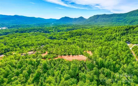 1 Constant Ln, Columbus, NC 28722