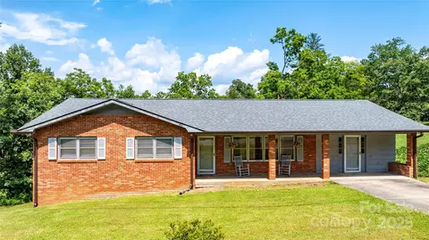 72 Cooper Dr, Nebo, NC 28761