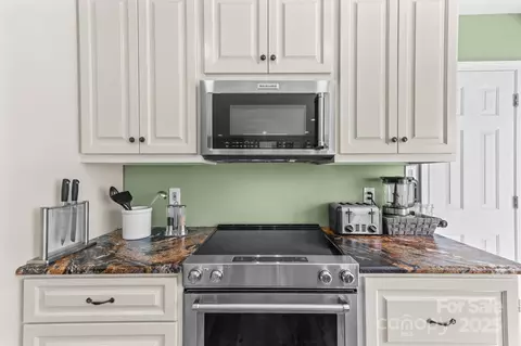 5172 Butner Dr, Hickory, NC 28602 photo 8