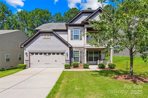 120 Carolinian Dr, Statesville, NC 28677