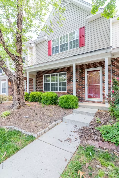 10763 Holly Ridge Blvd, Charlotte, NC 28216