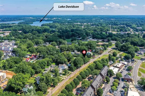 504 Potts St, Davidson, NC 28036 photo 18