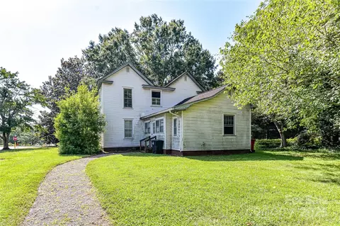 504 Potts St, Davidson, NC 28036 photo 3