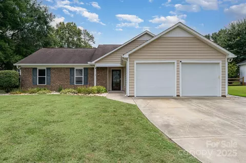 8000 Rachel Ct, Waxhaw, NC 28173