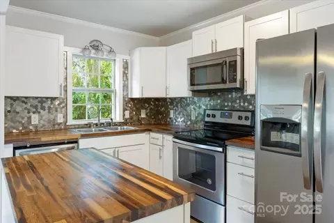 308 Davis Park Rd, Gastonia, NC 28052
