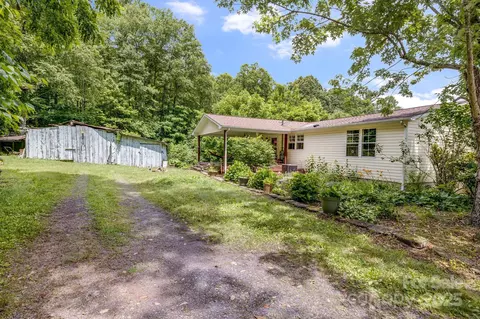 189 Mink Farm Rd, Leicester, NC 28748