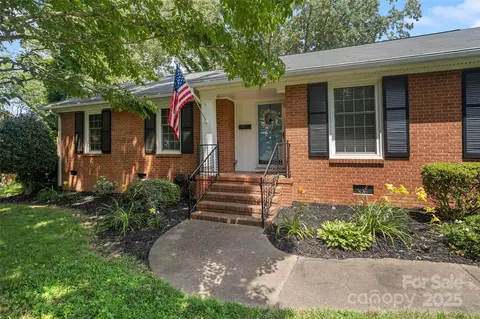 1272 Queensgate St, Gastonia, NC 28054
