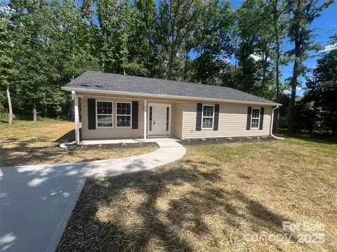 507 Putter Pl, Chester, SC 29706