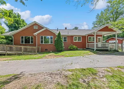 205 Hazelwood Ave, Waynesville, NC 28786