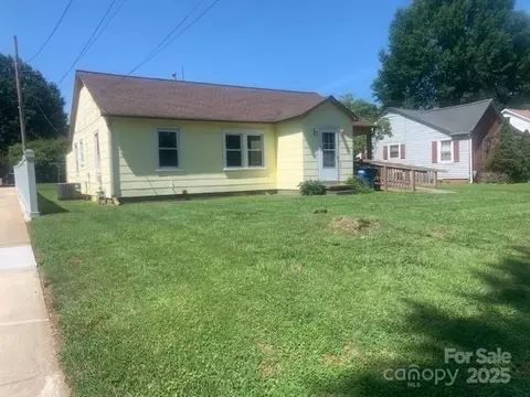 1242 Mitchell Ave, Statesville, NC 28677